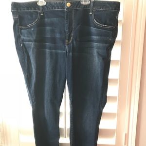 American Eagle Outfitter SuperStretch Skinny Jeans